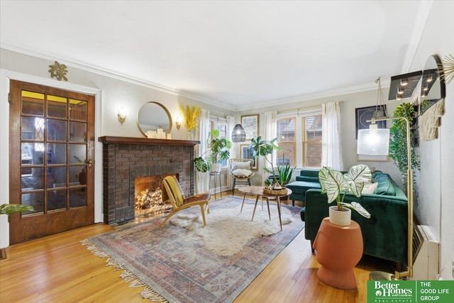 4677 Mayberry Street, Omaha, NE 68106