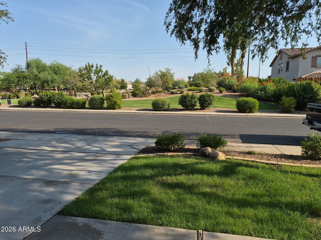 2543 E Penedes Drive, Gilbert, AZ 85298 — photo 4