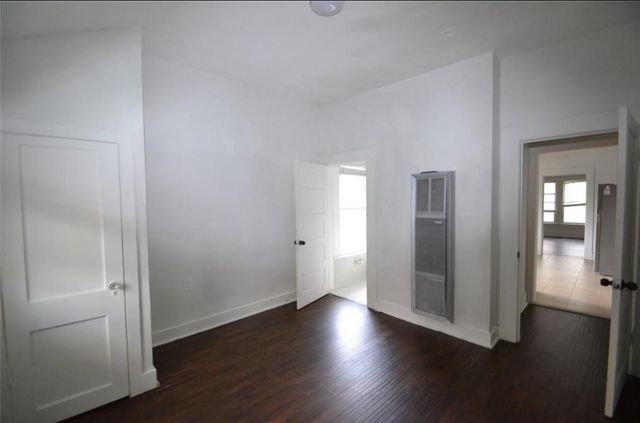 1517 Bonnie Brae Street 4, Houston, TX 77006