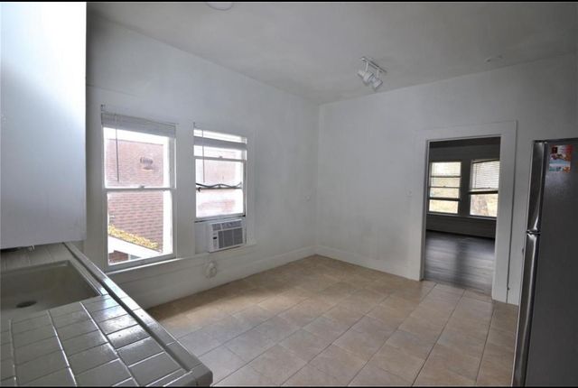 1517 Bonnie Brae Street 4, Houston, TX 77006