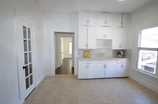 1517 Bonnie Brae Street 4, Houston, TX 77006