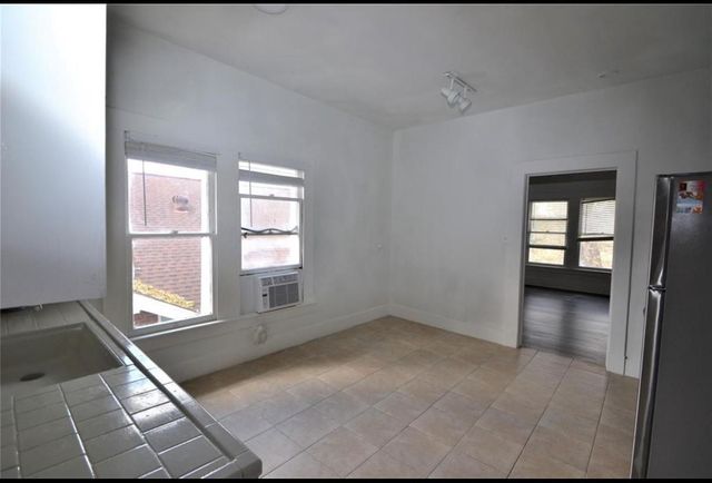 1517 Bonnie Brae Street 4, Houston, TX 77006