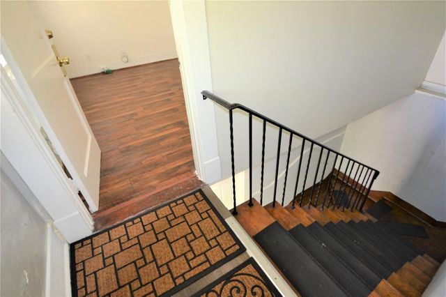 1517 Bonnie Brae Street 4, Houston, TX 77006