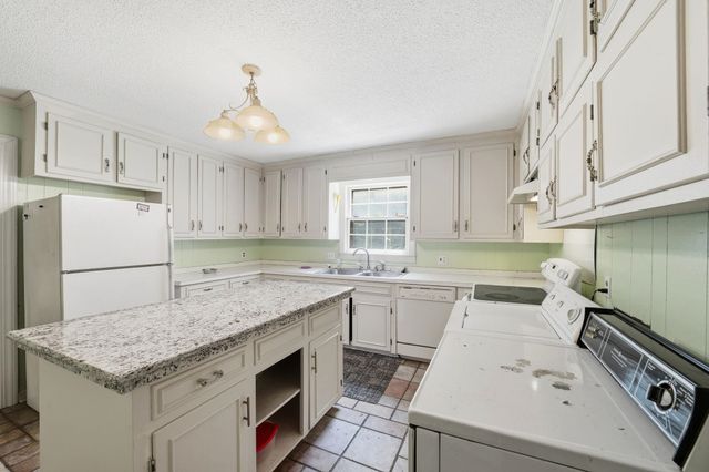 5347 Hoyt Rogers Rd, Mullins, SC 29574
