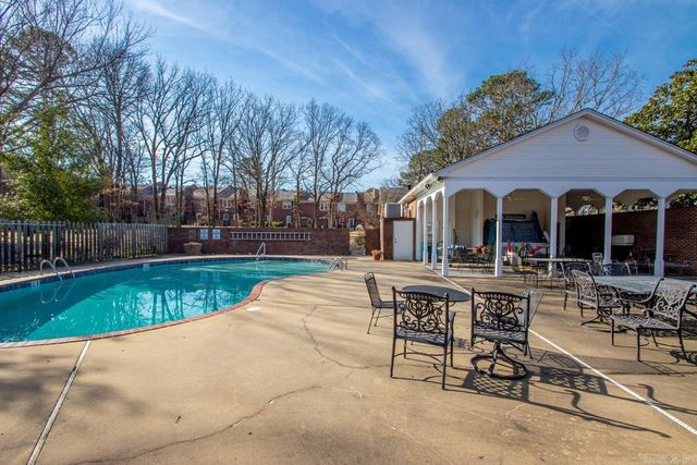 518 Cambridge Place, Little Rock, AR 72227