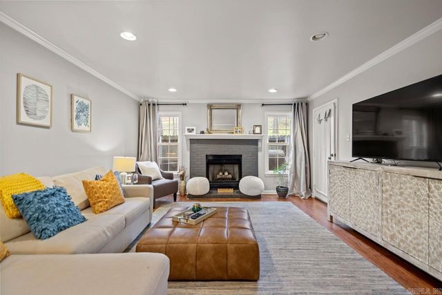 518 Cambridge Place, Little Rock, AR 72227