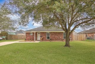 212 Hickory Street, Sweeny, TX 77480