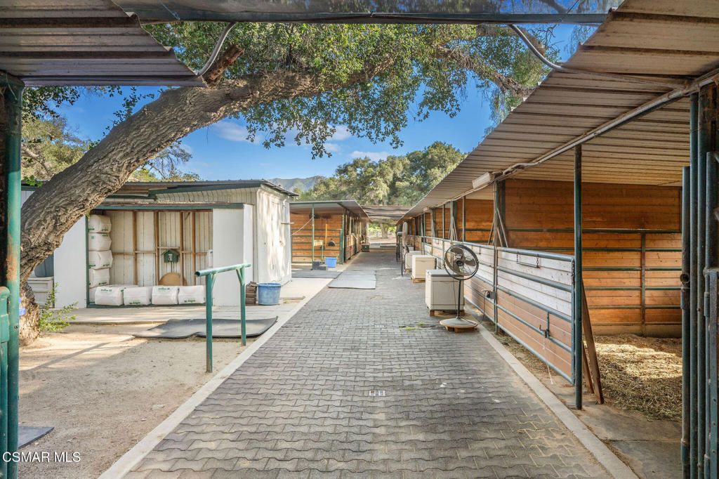 Image 19 of property listing at 27101 Sand Canyon Road, Canyon Country, CA 91387