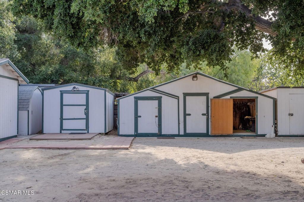 Image 25 of property listing at 27101 Sand Canyon Road, Canyon Country, CA 91387