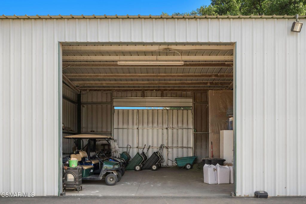 Image 32 of property listing at 27101 Sand Canyon Road, Canyon Country, CA 91387