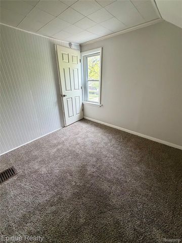 1652 Wisconsin Avenue, Flint, MI 48506