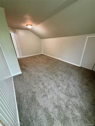 1652 Wisconsin Avenue, Flint, MI 48506