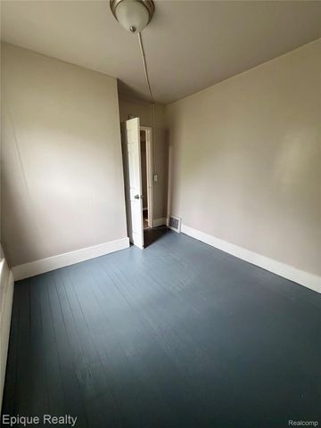1652 Wisconsin Avenue, Flint, MI 48506