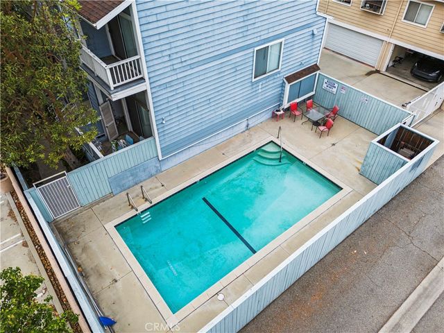 21912 Hiawatha Street 2, Chatsworth, CA 91311