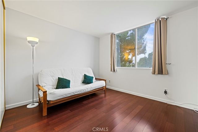 21912 Hiawatha Street 2, Chatsworth, CA 91311