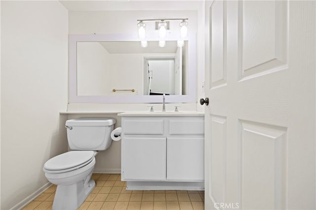 21912 Hiawatha Street 2, Chatsworth, CA 91311