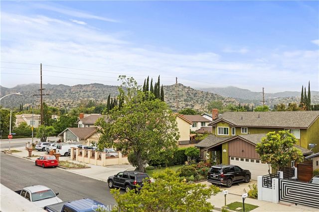 21912 Hiawatha Street 2, Chatsworth, CA 91311