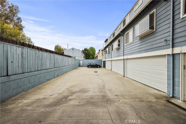 21912 Hiawatha Street 2, Chatsworth, CA 91311