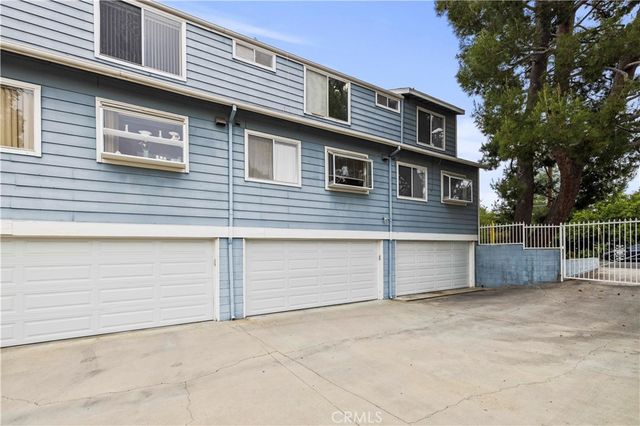 21912 Hiawatha Street 2, Chatsworth, CA 91311