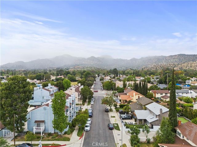 21912 Hiawatha Street 2, Chatsworth, CA 91311