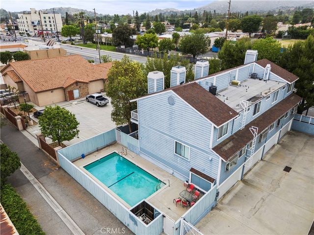 21912 Hiawatha Street 2, Chatsworth, CA 91311