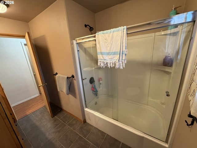 92738 KNAPP Rd, Port Orford, OR 97465