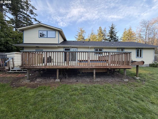 92738 KNAPP Rd, Port Orford, OR 97465