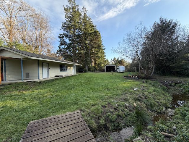 92738 KNAPP Rd, Port Orford, OR 97465