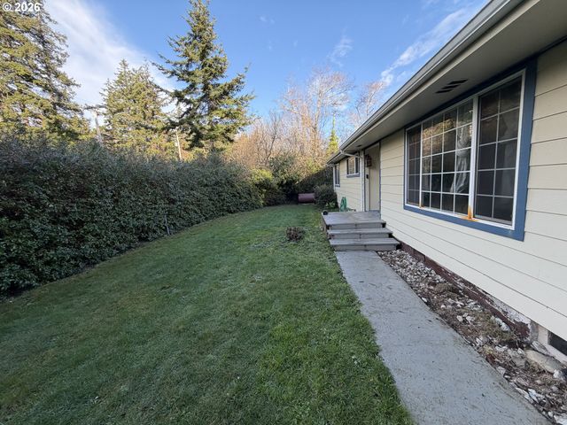 92738 KNAPP Rd, Port Orford, OR 97465
