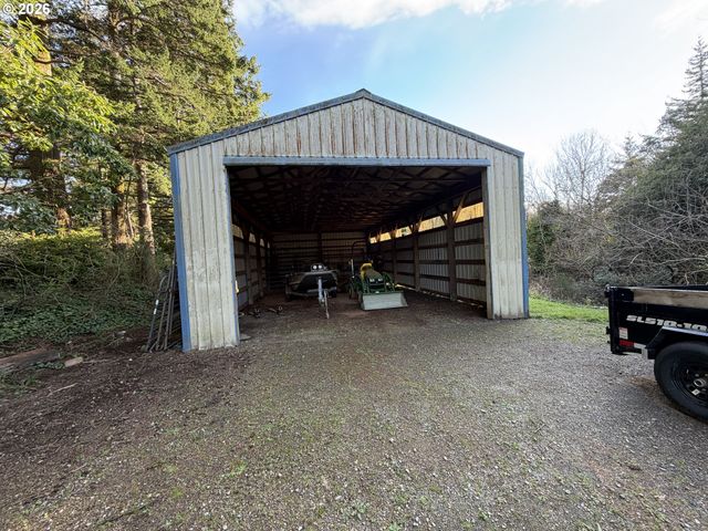 92738 KNAPP Rd, Port Orford, OR 97465