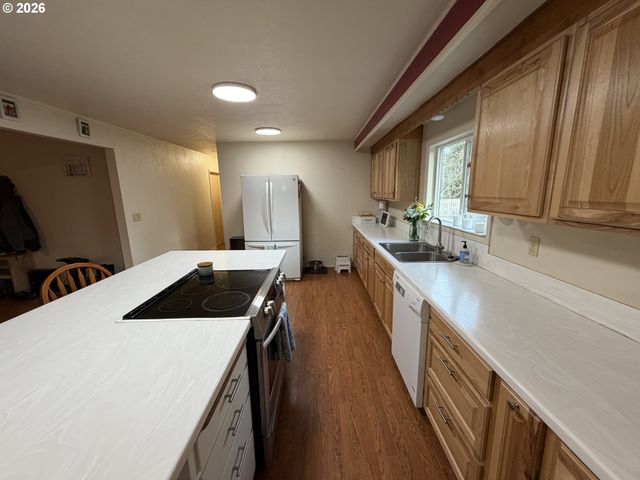92738 KNAPP Rd, Port Orford, OR 97465