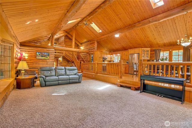 36233 28th Avenue S, Federal Way, WA 98003
