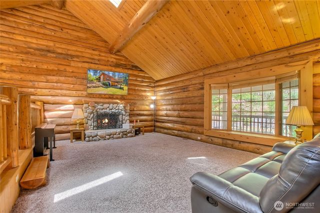 36233 28th Avenue S, Federal Way, WA 98003