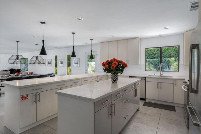 505 N Camino Real, Palm Springs, CA 92262