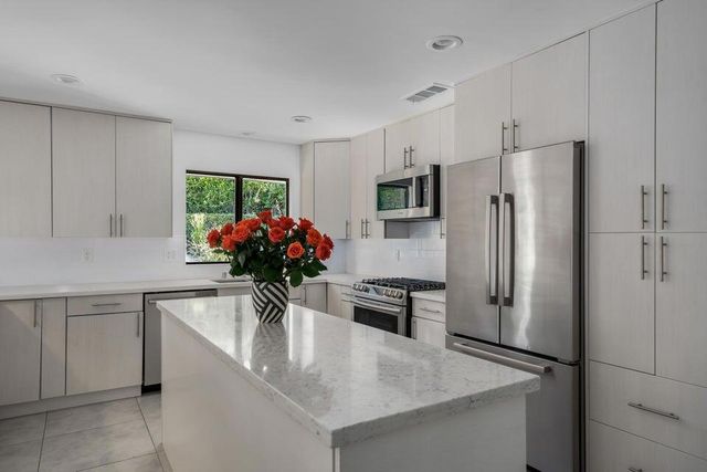 505 N Camino Real, Palm Springs, CA 92262