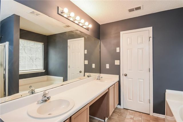 2716 River Tree Drive, Decatur, GA 30034