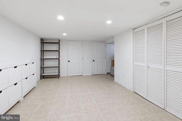 210 E EVERGREEN AVE, Philadelphia, PA 19118