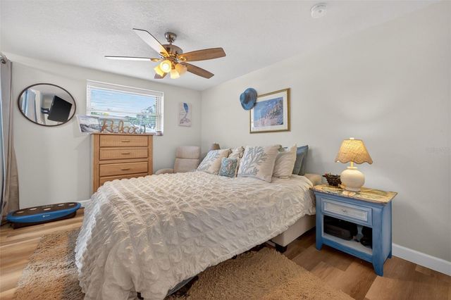 825 46TH STREET N B, St Petersburg, FL 33713