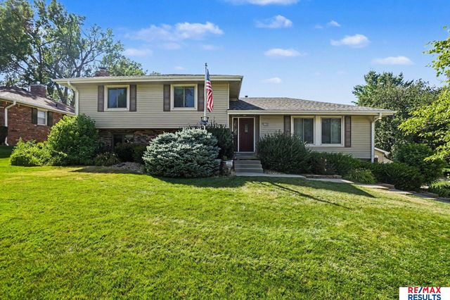 6244 Ponderosa Drive, Omaha, NE 68137
