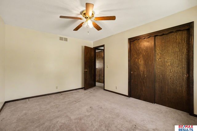6244 Ponderosa Drive, Omaha, NE 68137