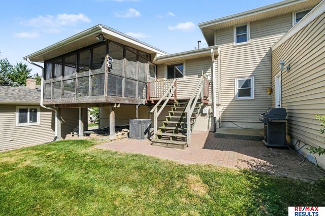 6244 Ponderosa Drive, Omaha, NE 68137