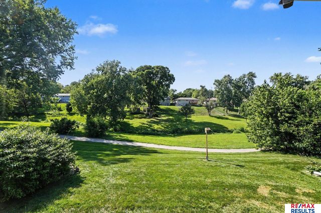 6244 Ponderosa Drive, Omaha, NE 68137