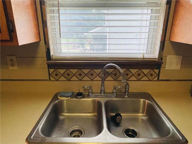 1601 Holman Street, Leavenworth, KS 66048