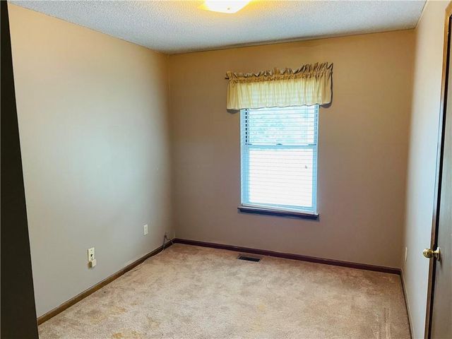 1601 Holman Street, Leavenworth, KS 66048