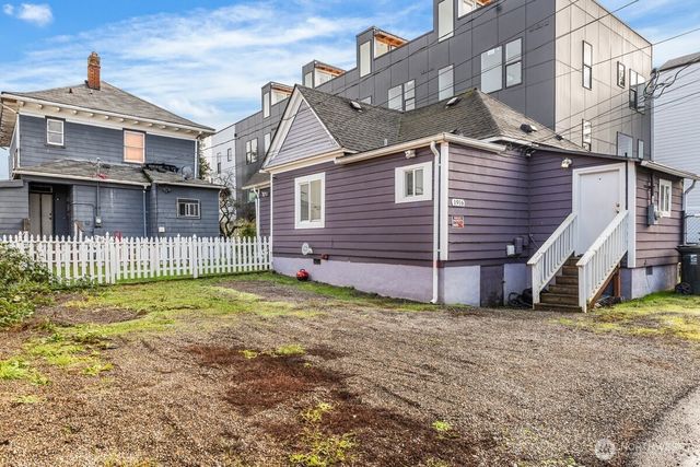 1916 Martin Luther King Jr Way, Tacoma, WA 98405