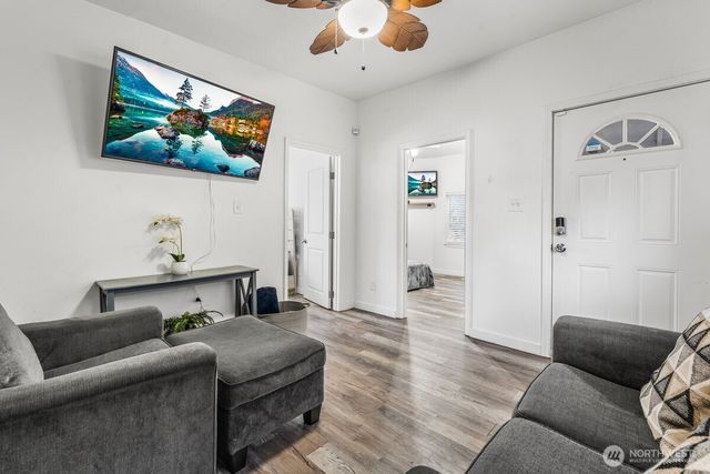 1916 Martin Luther King Jr Way, Tacoma, WA 98405