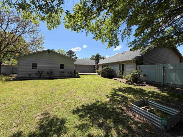 4 Stratford, Pine Bluff, AR 71603