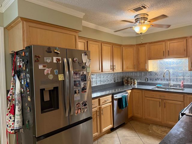 4 Stratford, Pine Bluff, AR 71603