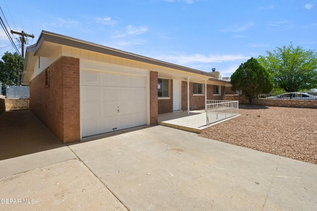 9220 RALEIGH Drive, El Paso, TX 79924