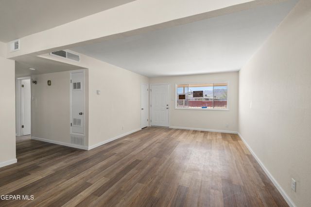 9220 RALEIGH Drive, El Paso, TX 79924